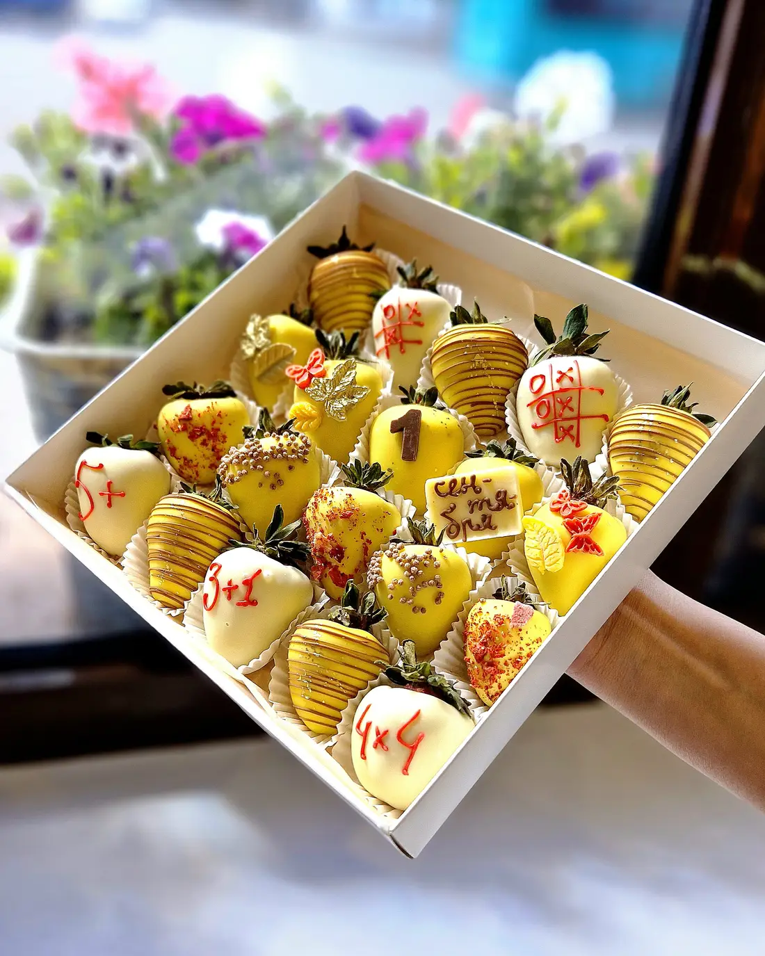 Набор 20 ягод, золотой — клубника в шоколаде, «Вкус Букет»